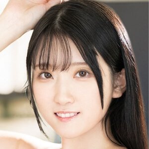 白咲璃音