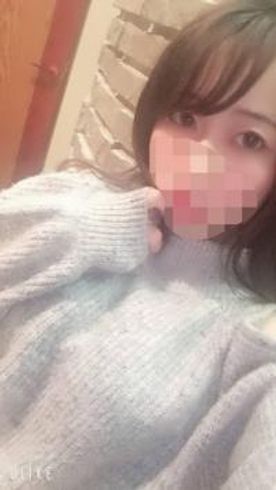 【顔出し・NTR】保育士を目指すＧカップ巨乳女子大生。めちゃくちゃ濡れやすいパイパンまんこにコッソリ中出し