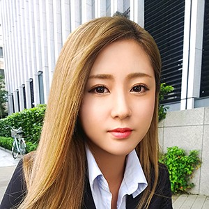 りりな