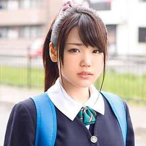 栞里